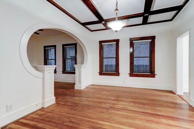 936 Columbia Street, Houston, TX 77008