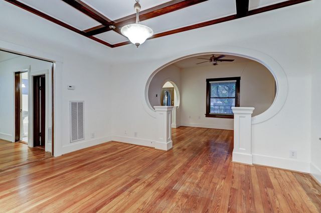 936 Columbia Street, Houston, TX 77008