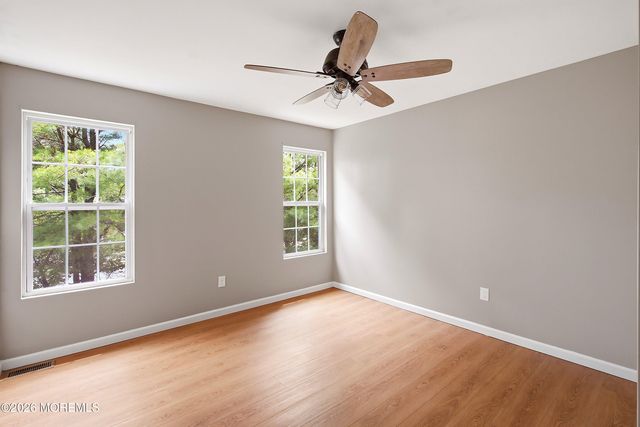 5 Manhattan Drive 63, Brick, NJ 08723