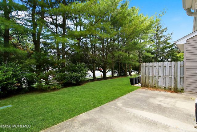 5 Manhattan Drive 63, Brick, NJ 08723