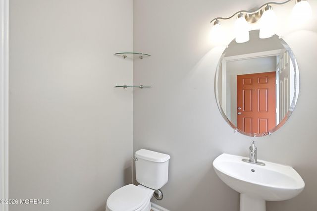 5 Manhattan Drive 63, Brick, NJ 08723