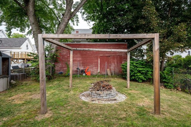 4 Cocheco Avenue, Rochester, NH 03868