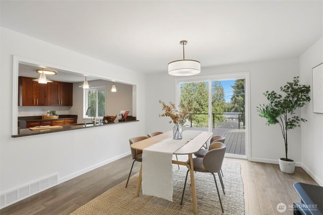 19703 12th Avenue NE, Shoreline, WA 98155