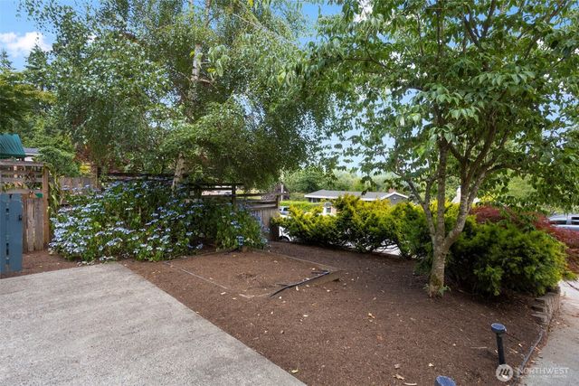19703 12th Avenue NE, Shoreline, WA 98155