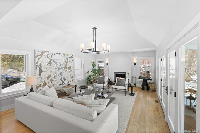 101 Upper North Highland Place, Croton-on-hudson, NY 10520