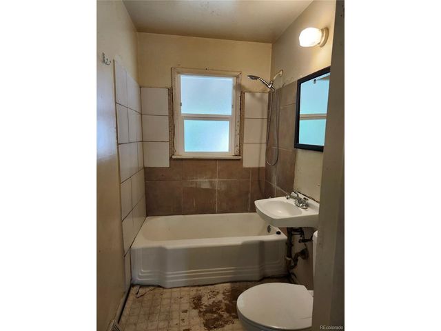 3400 W Warren St, Denver, CO 80219
