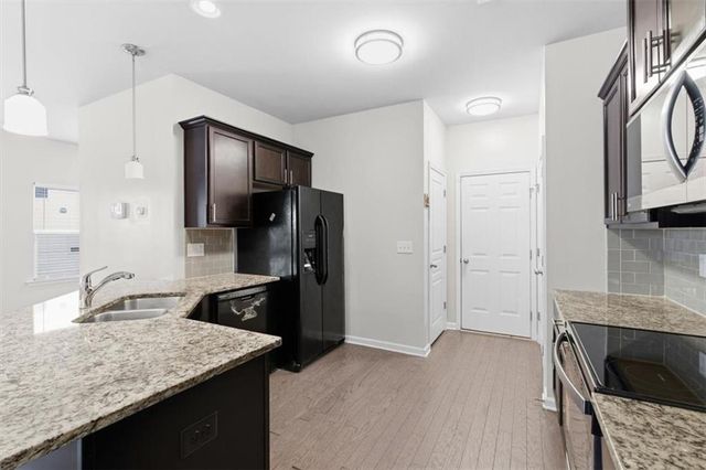 4754 Highland Ave, Sugar Hill, GA 30518