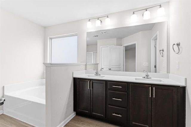 4754 Highland Ave, Sugar Hill, GA 30518