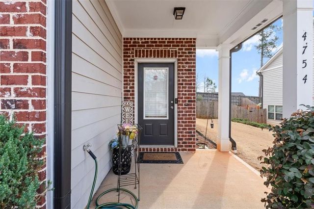 4754 Highland Ave, Sugar Hill, GA 30518