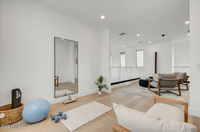 100 W Northern Avenue 6, Phoenix, AZ 85021