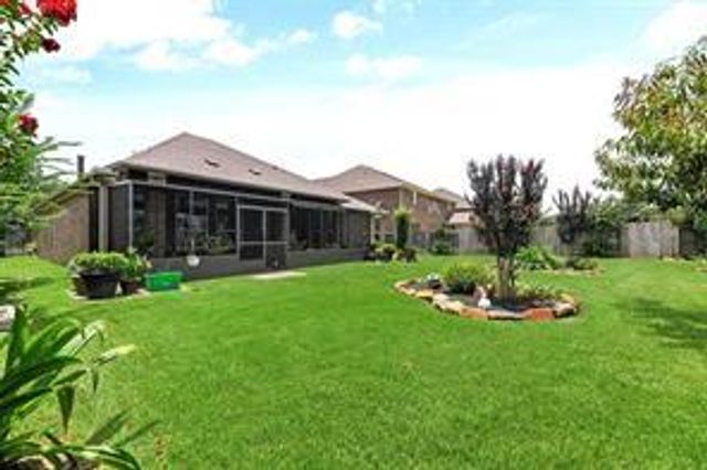 2209 Rocky Shores Lane, Pearland, TX 77089