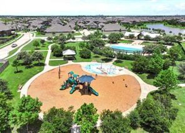 2209 Rocky Shores Lane, Pearland, TX 77089