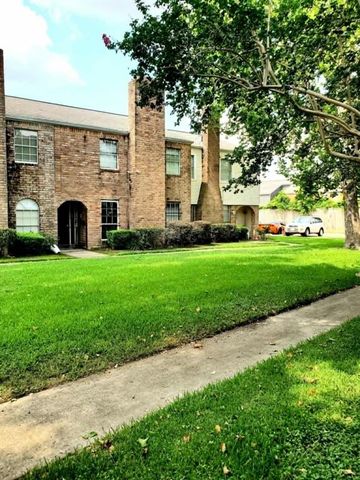 8728 Wilcrest Drive 8728, Houston, TX 77099