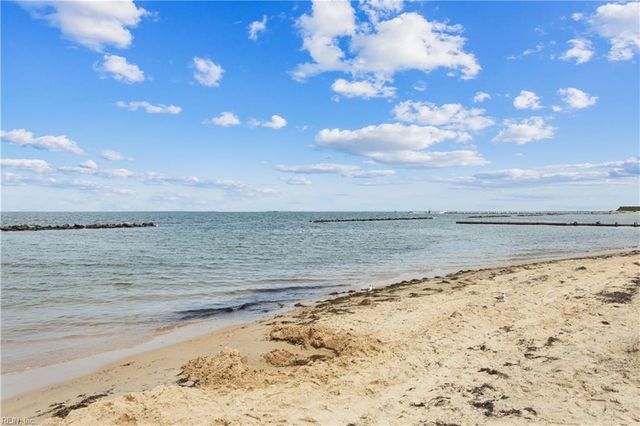 9569 23rd Bay ST, Norfolk, VA 23518