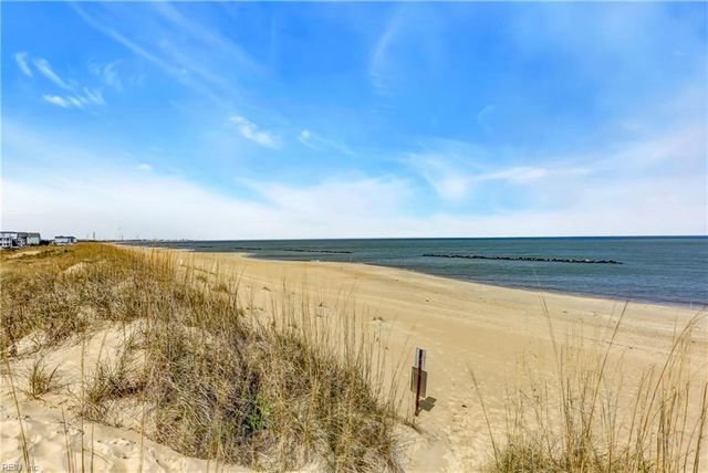 9569 23rd Bay ST, Norfolk, VA 23518