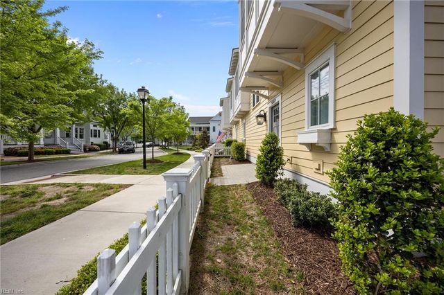 9569 23rd Bay ST, Norfolk, VA 23518
