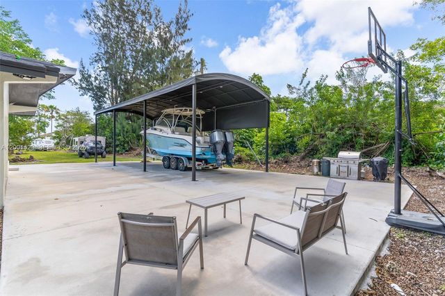 24200 SW 120th Ave, Homestead, FL 33032