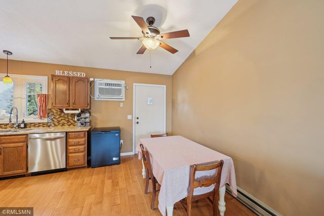 3282 Edgerton Street, Vadnais Heights, MN 55127