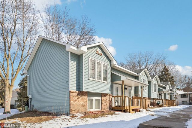 3282 Edgerton Street, Vadnais Heights, MN 55127