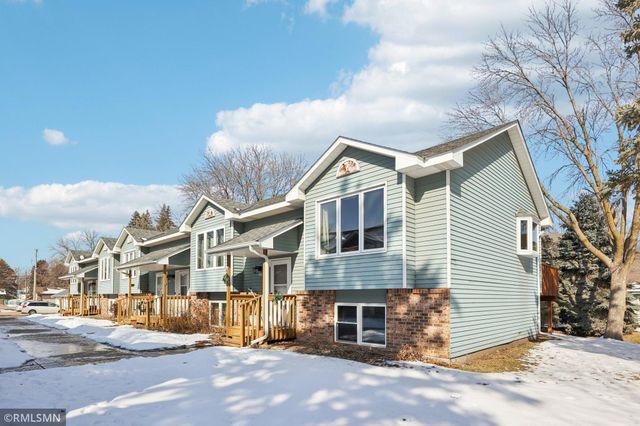 3282 Edgerton Street, Vadnais Heights, MN 55127