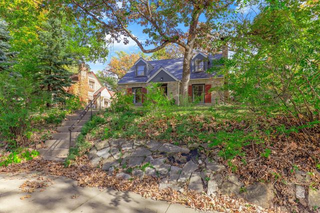 3316 Chowen Avenue N, Robbinsdale, MN 55422
