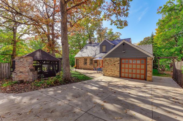 3316 Chowen Avenue N, Robbinsdale, MN 55422
