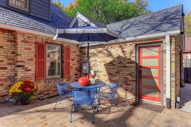 3316 Chowen Avenue N, Robbinsdale, MN 55422