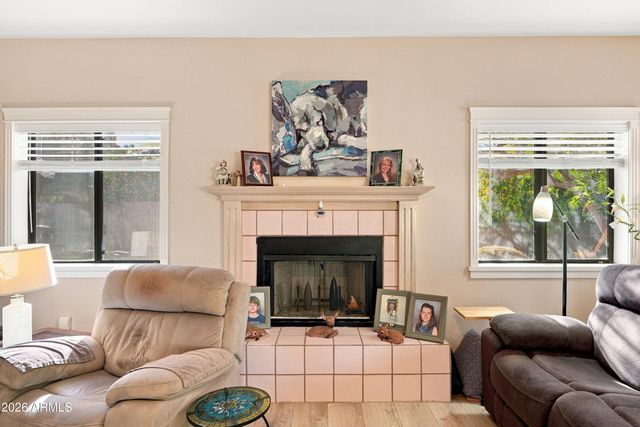 5422 W WEST WIND Drive, Glendale, AZ 85310