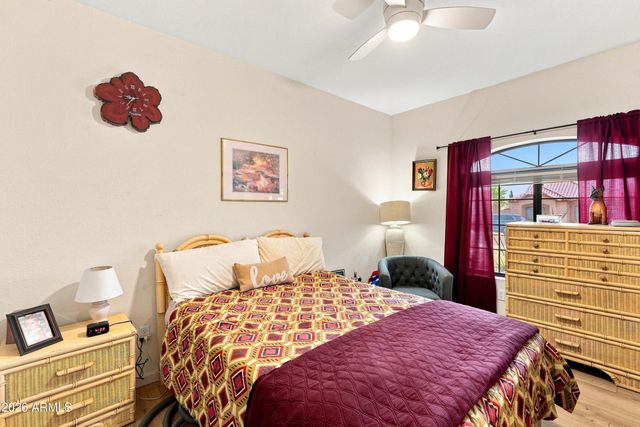 5422 W WEST WIND Drive, Glendale, AZ 85310