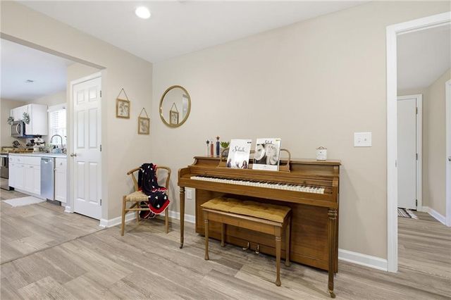 430 Elm Street, Calhoun, GA 30701