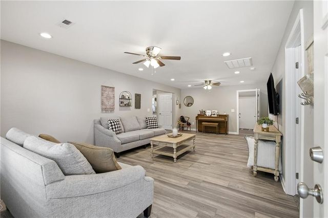 430 Elm Street, Calhoun, GA 30701