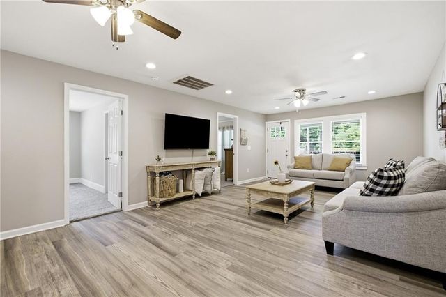 430 Elm Street, Calhoun, GA 30701