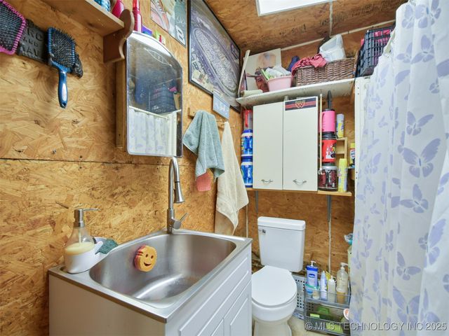 5010 Enville Road, Marietta, OK 73448