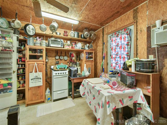 5010 Enville Road, Marietta, OK 73448