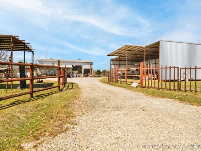 5010 Enville Road, Marietta, OK 73448