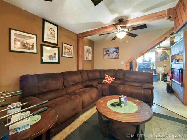 5010 Enville Road, Marietta, OK 73448