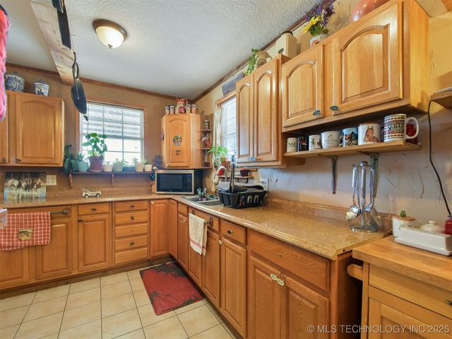 5010 Enville Road, Marietta, OK 73448
