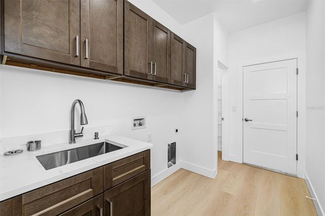 41 MARK TWAIN LANE, Rotonda West, FL 33947