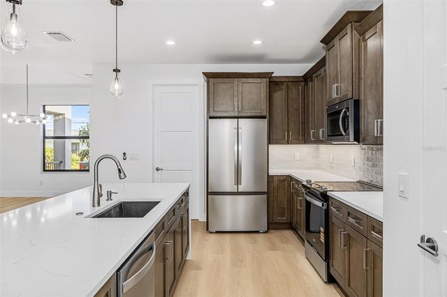 41 MARK TWAIN LANE, Rotonda West, FL 33947