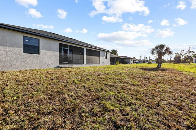 41 MARK TWAIN LANE, Rotonda West, FL 33947