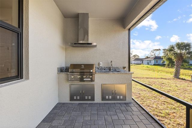 41 MARK TWAIN LANE, Rotonda West, FL 33947