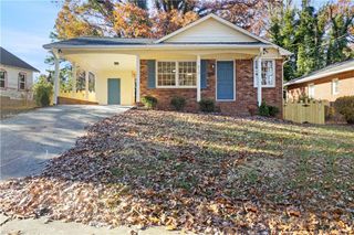 210 Forest Hill Avenue, Winston-salem, NC 27105