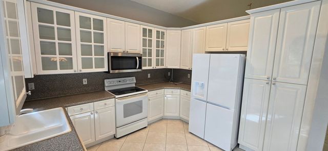 13195 La Sabina Drive, Delray Beach, FL 33446