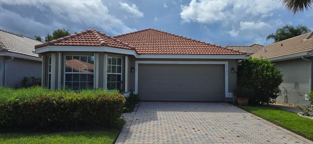 13195 La Sabina Drive, Delray Beach, FL 33446