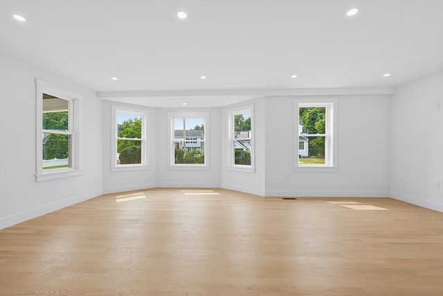 358 W Main St, Avon, MA 02322