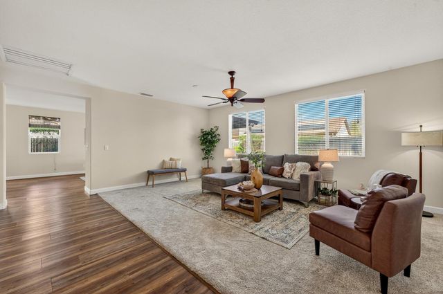 1270 Tulio St, Yuba City, CA 95993