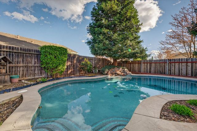 1270 Tulio St, Yuba City, CA 95993