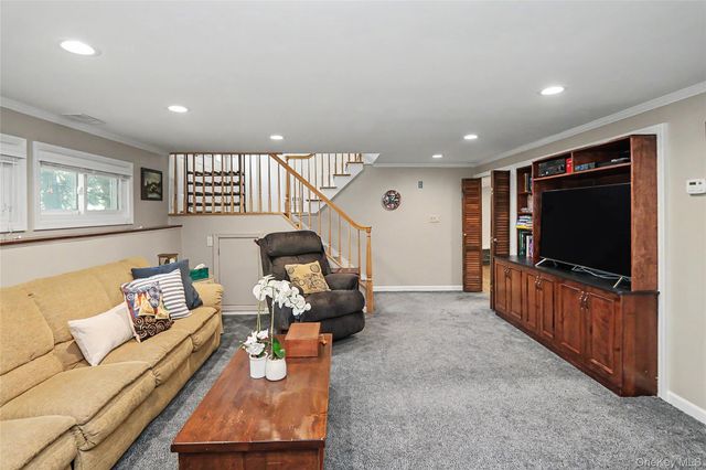 24 Tad Lane, Old Bethpage, NY 11804