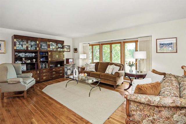 24 Tad Lane, Old Bethpage, NY 11804