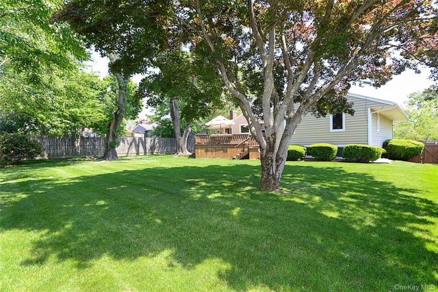 24 Tad Lane, Old Bethpage, NY 11804